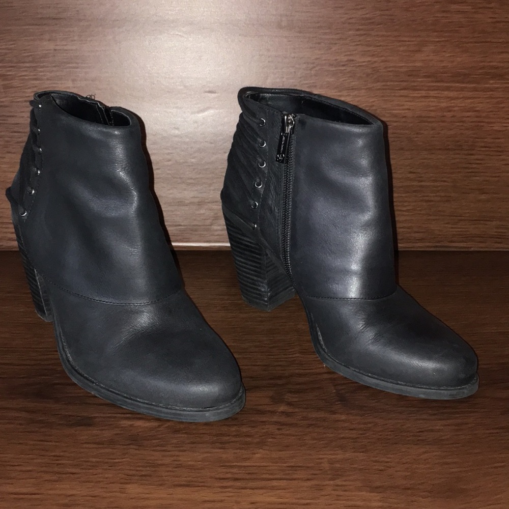 Jessica Simpson booties - Picture 3 of 8